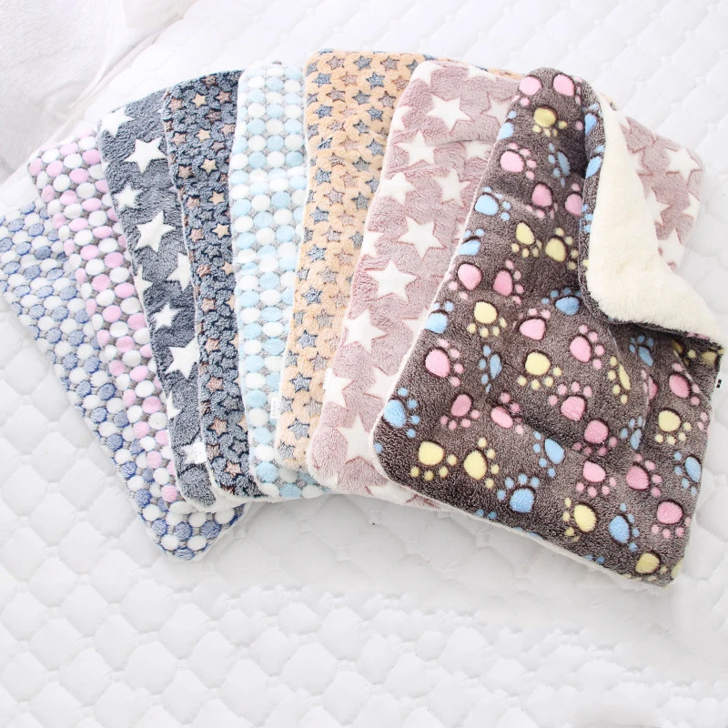 Soft Flannel Pet Mat dog Bed Winter Thicken Warm Cat Dog Blanket puppy Sleeping Cover Towel cushion for small Medium large dogs