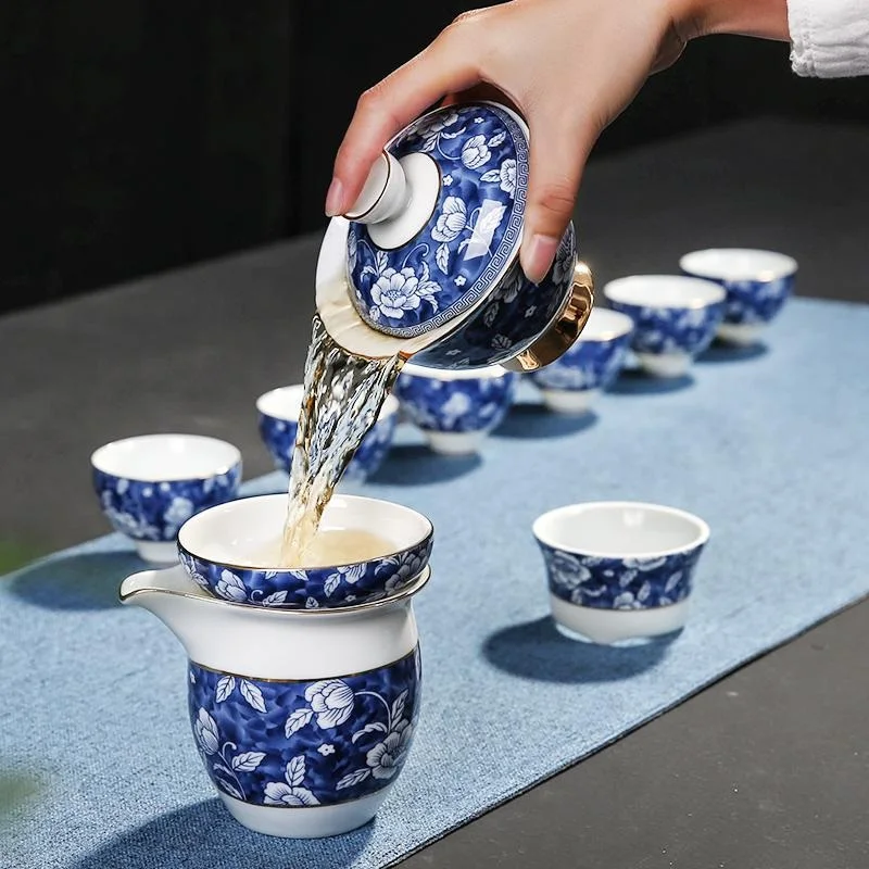 

Jingdezhen blue and white tea sets household teapots cups sets ceramic Kung Fu tea sets Chinese gift boxes