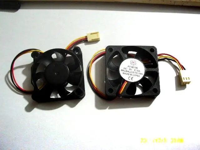 1 pcs Brushless DC Cooling Fan 5010s 50x50x10mm 5V 3 wires