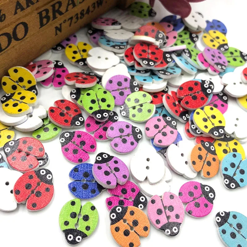 50 pcs Mix Ladybug Wood Buttons kid\'s Sewing Craft Mix Lots WB32