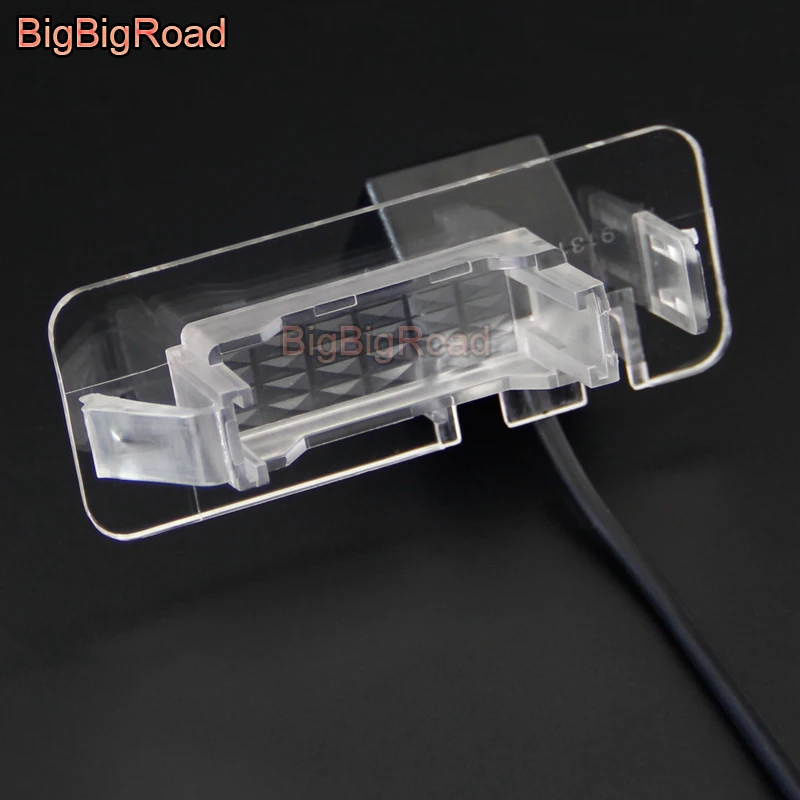 BigBigRoad Car Rear View Backup Parking Camera For Mercedes-Benz Smart Fortwo 2007-2013 2014 / C Class W202 4D Sedan Facelift