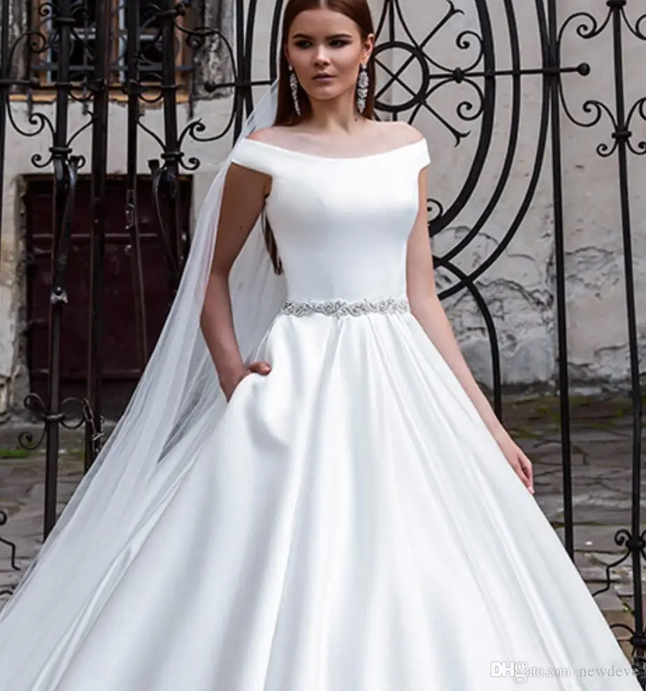 Elegante Satin Hochzeit Kleider Perlen Schärpe Brautkleider Plus Größe Aus Schulter Gericht Zug A-Line Hochzeit Kleid Robe