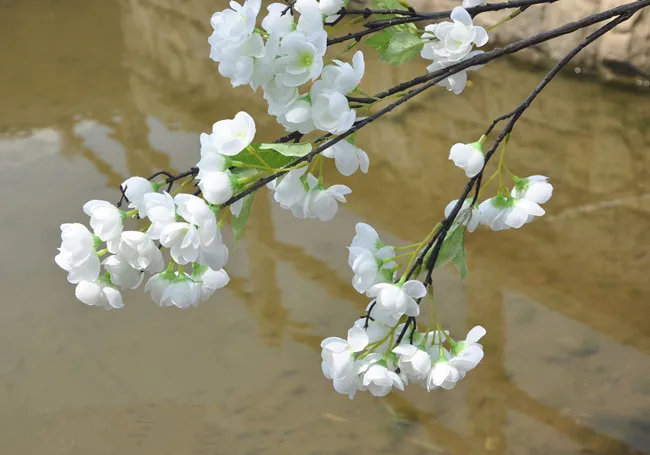 Venta de fábrica] brotes de cereza simulación de flores artificiales simulación de flores fabricantes abiertos con casa de boda