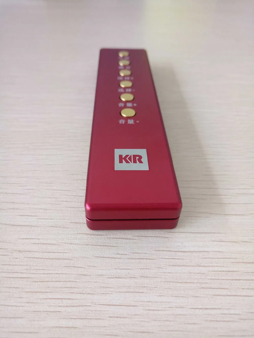 รีโมทควบคุมเครื่องขยายเสียง FM255ก่อนการคัดลอก/การศึกษาใหม่ของสวีเดน