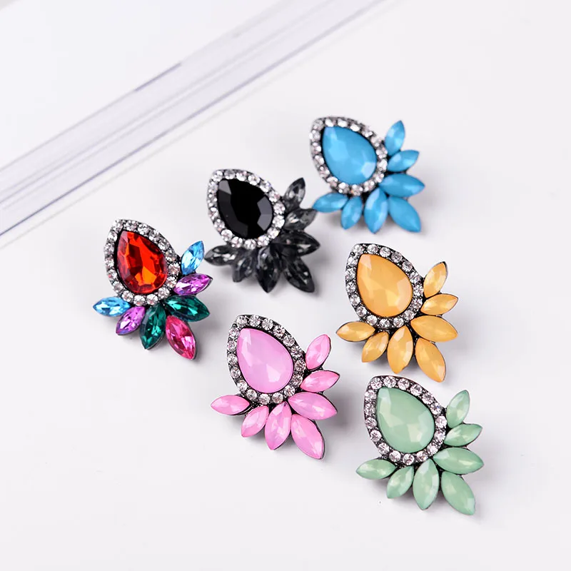 Sweet Metal with Gems Ear Stud Earrings For Women Girls Christmas Party Fashion Earrings Rhinestone Acrylic Gift Jewelry