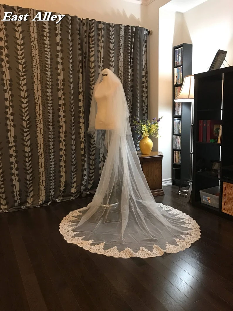 Cathedral Lace Veil 2-Tier 100