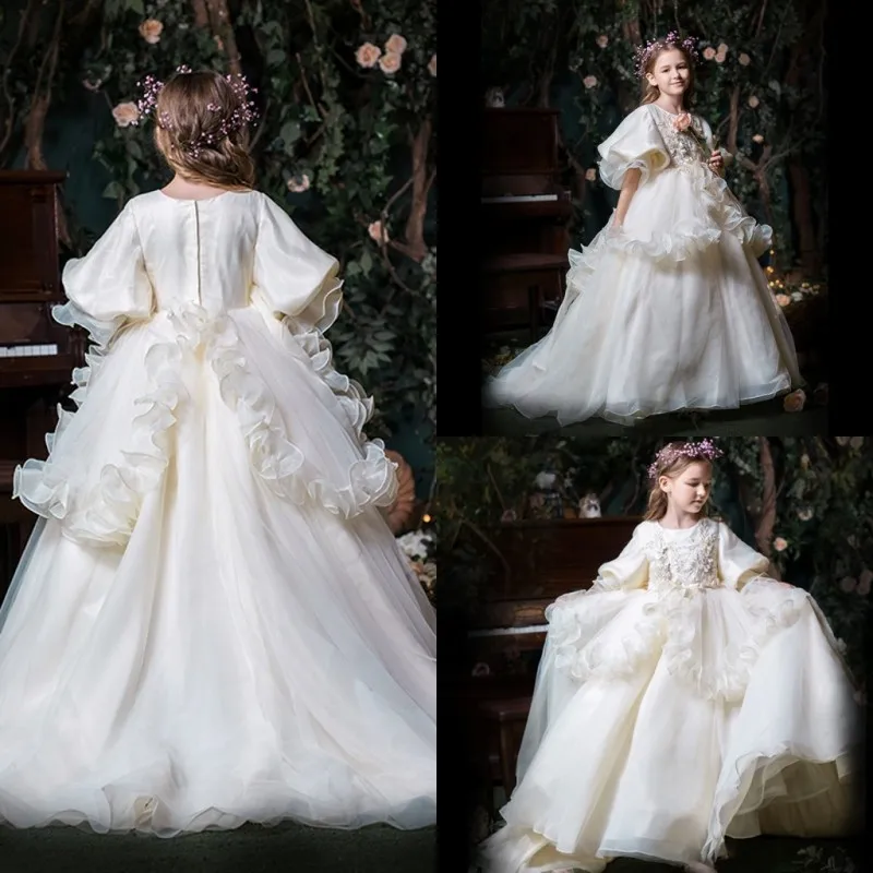 

2019 Latest Flower Girls Dresses Jewel Lace Appliques Girls Pageant Gowns Sweep Train First Communion Dress vestidos