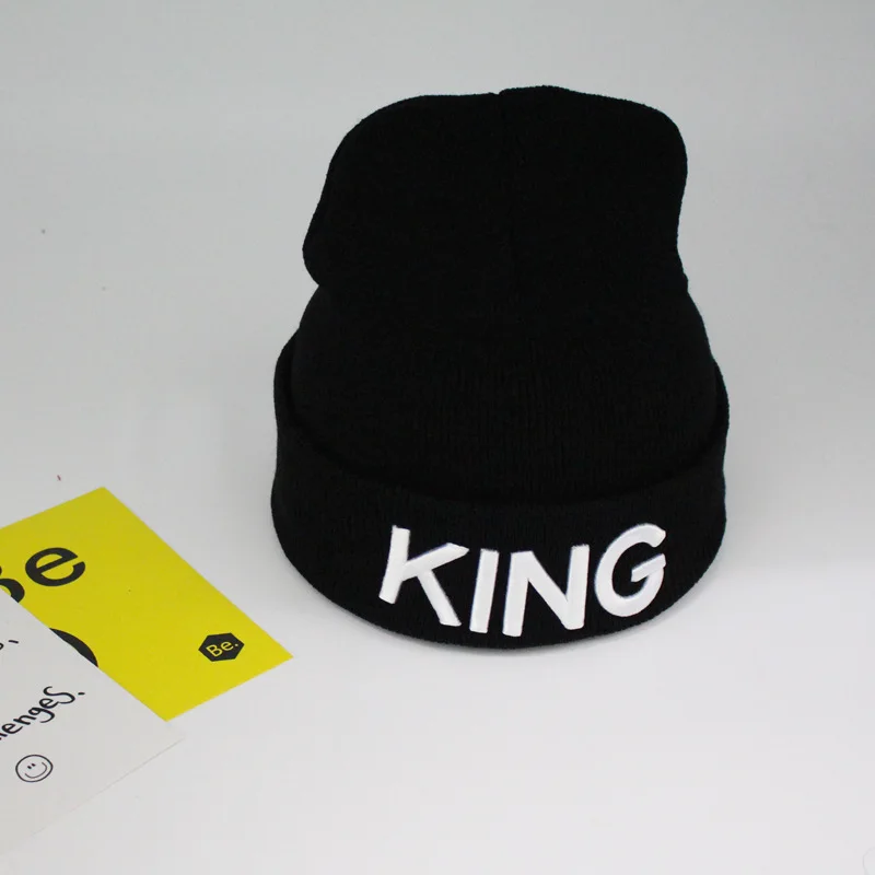 HUE010 Women Winter Cheap Adult letters Embroidery Knitted Hat Autumn Black King Queen Solid Curled Beanies Skullies