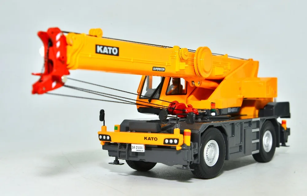 

Collectible Alloy Model Gift 1:50 KATO SR-250Ri Premium Roughter Terrain Off-road Crane Engineering Machinery Diecast Toy Model