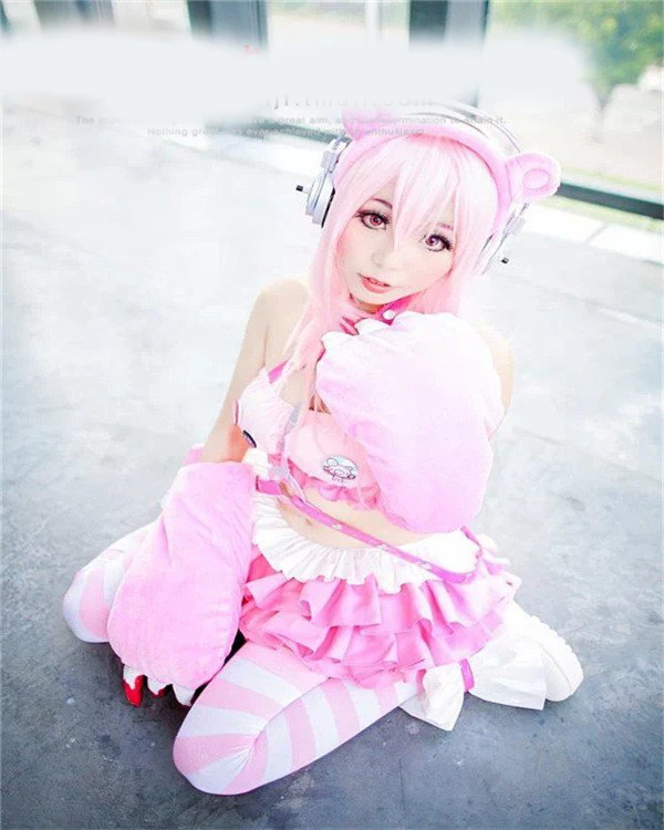 

Супер SONICO GRG гоночный королевский род Мрачный Медведь Косплей Костюм с носками полный комплект 11