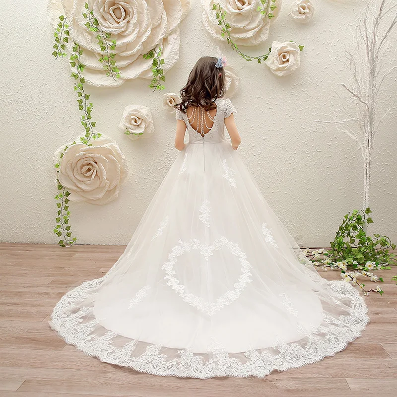 

Long Trailing Flower Girl Dresses for Wedding Beading Lace White Holy Communion Dress Backless Kids Pageant Dress for Birthday