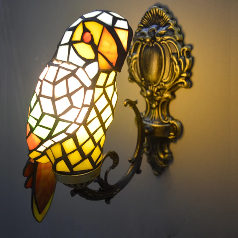 

Macaw Bird Tiffany Wall Lamp Stained Glass Foyer Bedroom Sconce Corridor Fixture Animal Home Decor LED Lighting