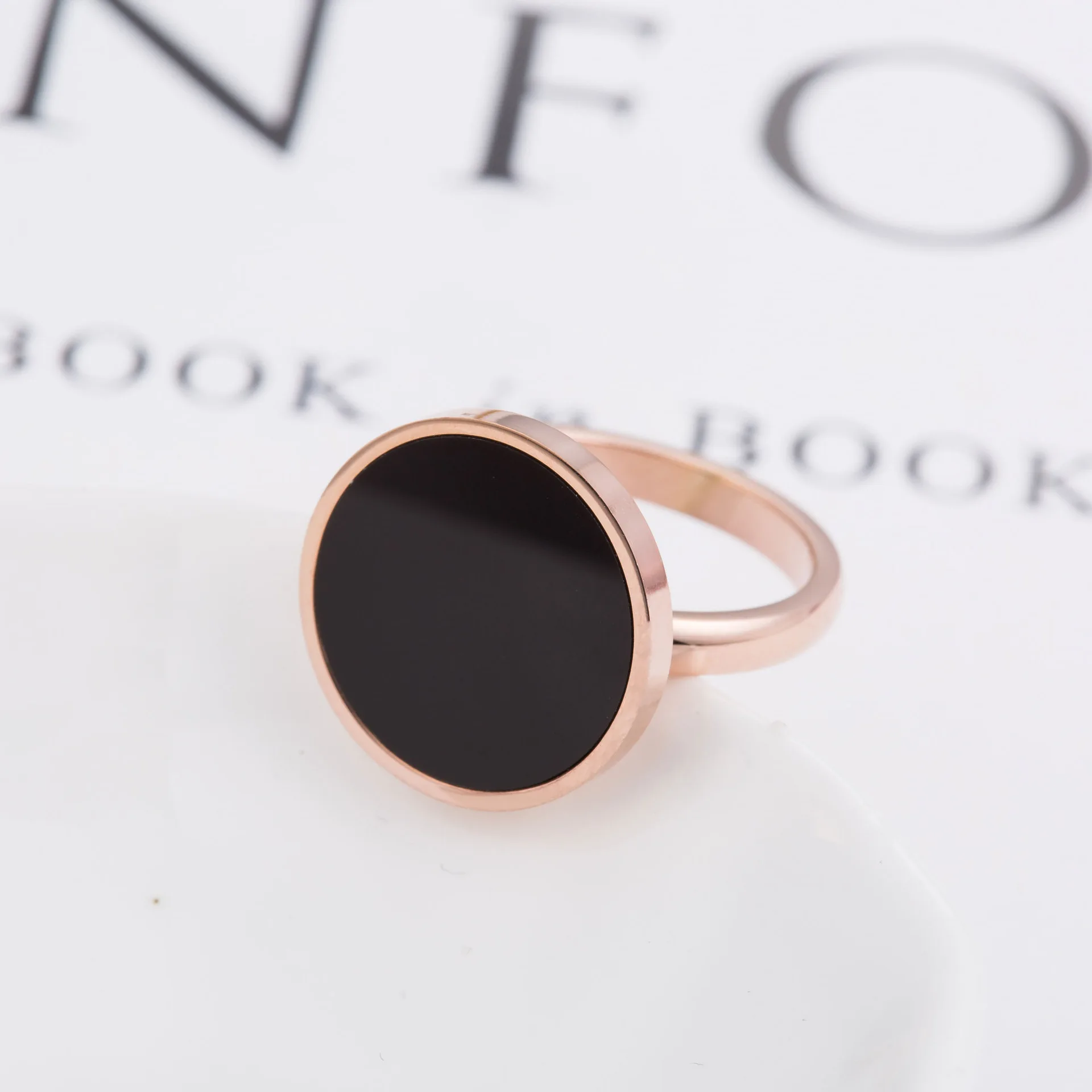 KNOCK  Vintage Wedding Ring for Women Minimalist Rose Gold Color Round Acrylic Stone 316L Stainless Steel Rings Jewlery