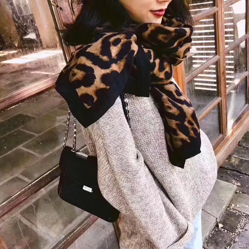 KOI LEAPING  Europe and the new scarf female autumn and winter wild curled twill cotton leopard warm scarf large shawl hot sale