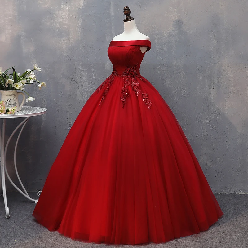 Fora do ombro vermelho quinceanera vestidos 2018 tule renda apliques frisado longos vestidos de baile vestidos de 15 anos