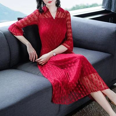 

HOT SELLING Miyake fold dress of solid three quarter lace v-neck petal sleeve dress IN STOCK