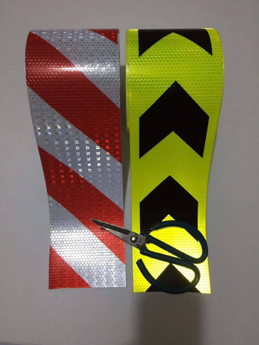 10cm*1M  Arrow/Twill Self-adhesive PVC Reflective Safety  Warning Tape Road Traffic Construction Site Reflective Guide Sign