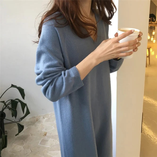 REALEFT 2021 New Autumn Winter Women Casual Knitted Long Dresses Long Sleeve V-Neck Knitted Sexy Sweater Dresses for Ladies