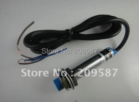 LJ12A3-4-Z/عن طريق جهاز استشعار مقاربة استقرائية كشف التبديل PNP DC6-36V