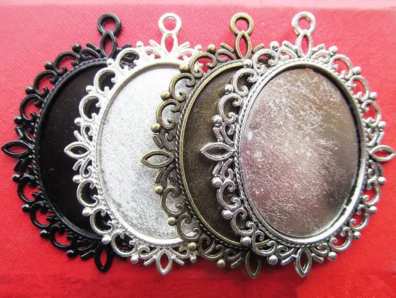 

20pcs Antique Silver/Antique Bronze Oval Base Setting Tray Bezel Pendant Charm,Border Flower,fit 30mmx40mm Cabochon/Cameo