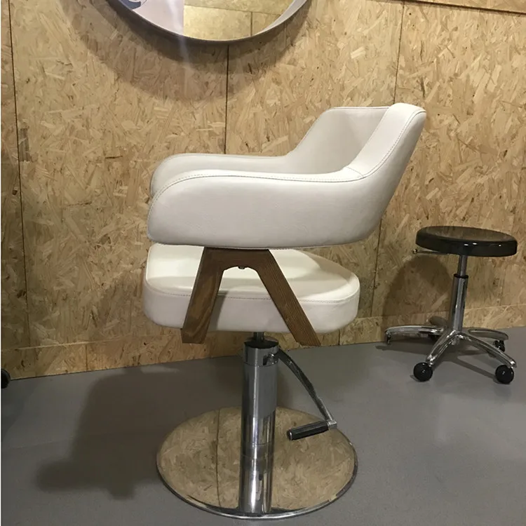 Simple barber chair hair salon special cut hair chair hairdressing shop hair chair European style modern style chair.