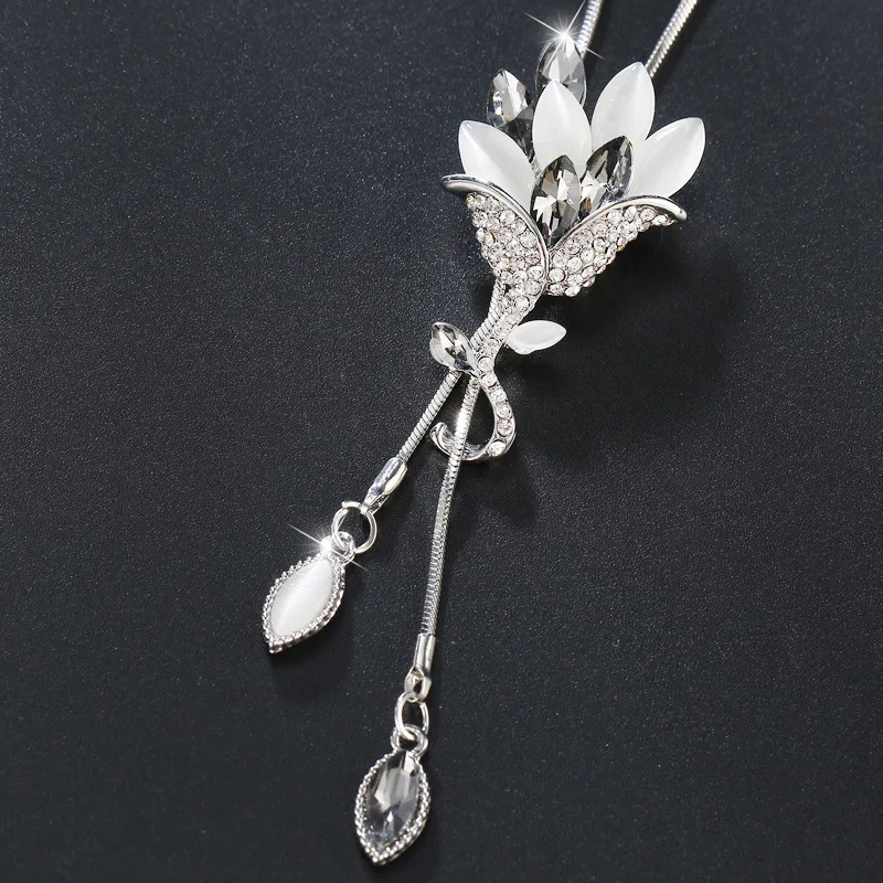 2025 New Flower Tassel Long Necklace Temperament Women Pendant Dress Accessories Sweater Necklace Korean Jewelry