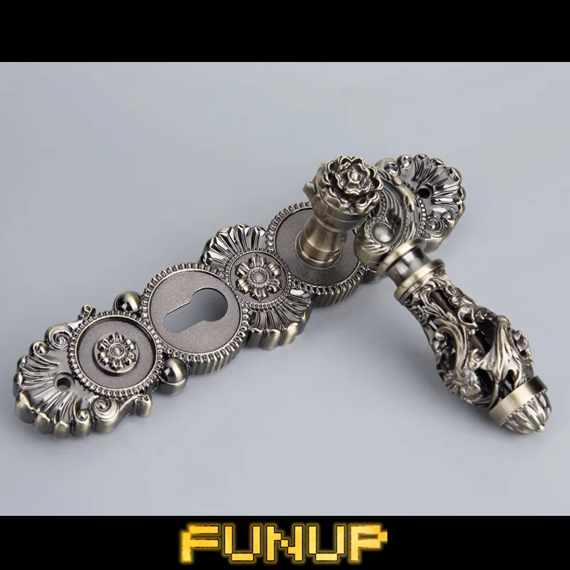 

85mm CENTRAL DISTANCE HOLLOW SPLIT ZINC ALLOY DOOR HANDLE ANTIQUE BRASS FINISH