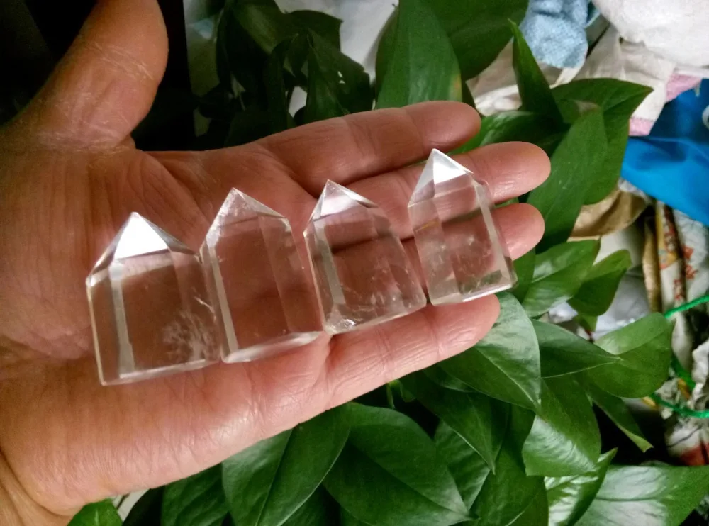 

8pcs Small NATURAL CLEAR QUARTZ CRYSTAL POINTS HEALING Wholesales Free Shipping !!