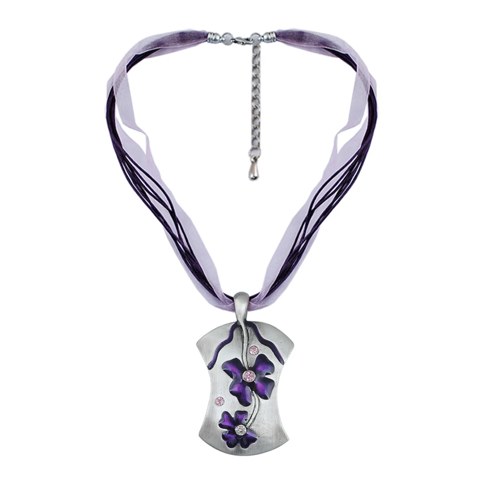 Retro Style Steel Necklace Classic Retro Stylish Alloy Dripping Oil Flower