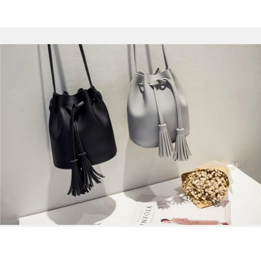 Vintage Small Women Tassel Bucket Bag For Luxury Handbags Women Shoulder Bags Designer Girls Drawstring Messenger Crossbody Bag