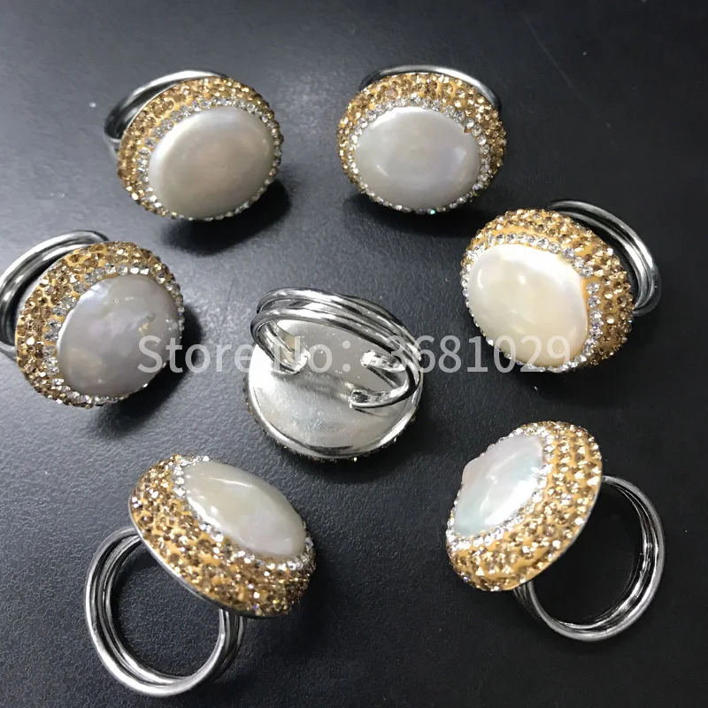 

Noble temperament big style small set of pearl ring Europe and Europe fashion big name fan ring