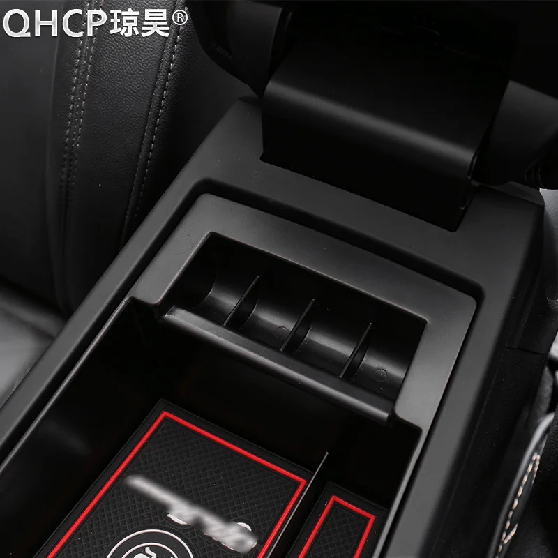 QHCP Car Armrest Storage Box Pallets Trays Case Door Handle Storage Box ABS Plastic For Alfa Romeo Giulia Stelvio 2017 Accessory