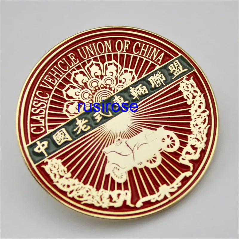 Factory direct bulk custom old car club badge, DIY light radiant enamel round brooch