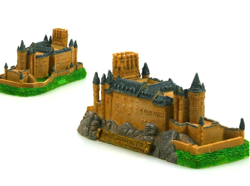 

Spain Castle Of Segovia Creative Resin Crafts World Famous Landmark Model Tourism Souvenir Gifts Collection Home Decortion