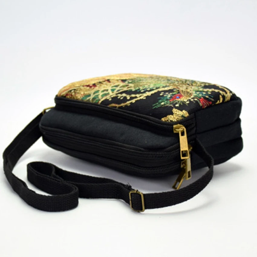 2019 new national wind embroidered handbags peacock embroidery canvas three bags shoulder slung purse travel vacation leisure ba