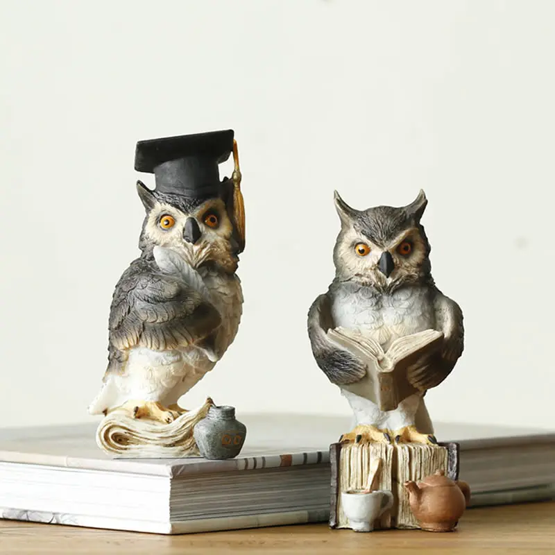 Bachelor cap Owls Resin Sculpture Creative Owls animal home decoration