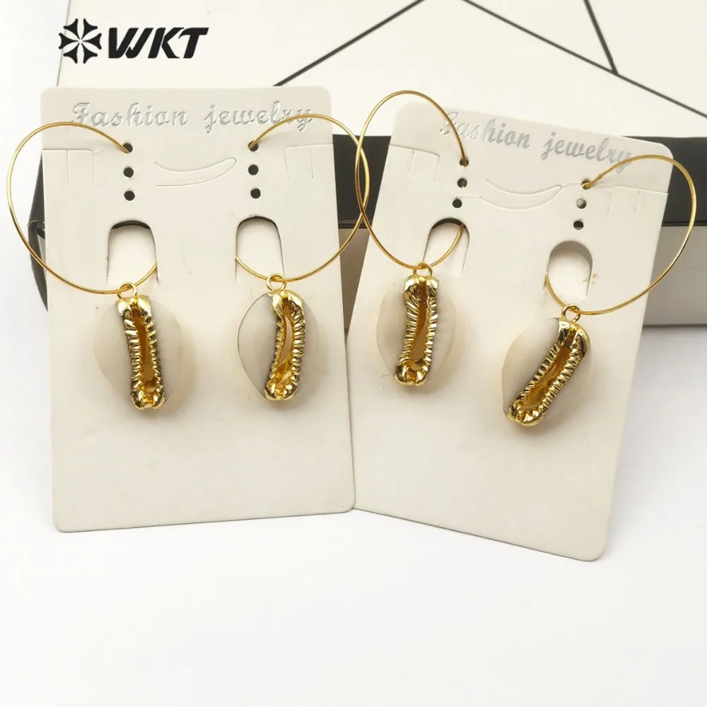 WT-E516 Gold Cowrie Earring Natural Raw Shell With Gold Trim Inlay Circle Metal Hoop Women Sea Shell Jewelry Earring