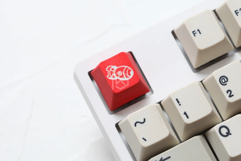 Novelty cherry profile dip dye and sculpture pbt keycap for mechanical keyboards Dye Sub legends atomic red white