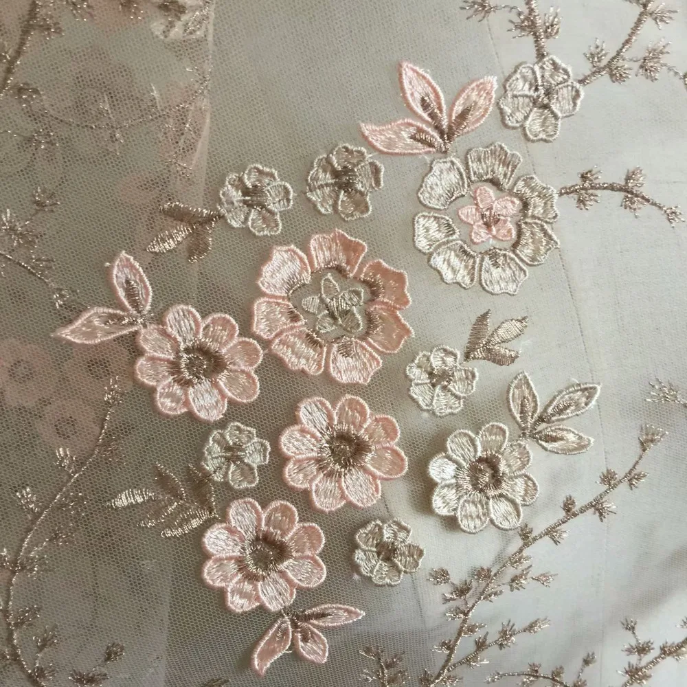 Mehrfarbiger Spitzenstoff mit 3D-Blumen für Hochzeitskleider, 4 Farben, Handverziert, DIY-Material – Detail 6