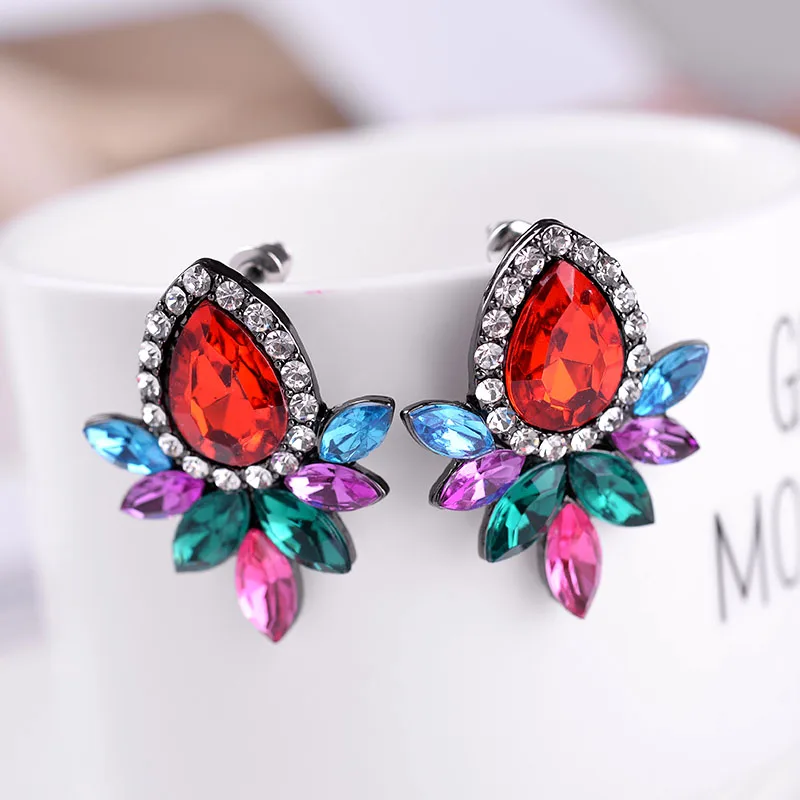 Sweet Metal with Gems Ear Stud Earrings For Women Girls Christmas Party Fashion Earrings Rhinestone Acrylic Gift Jewelry