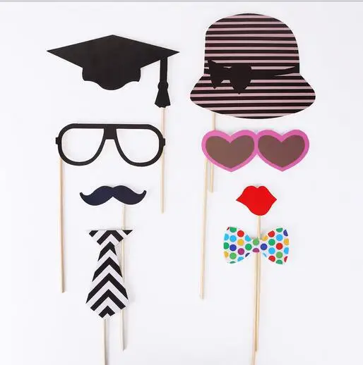 

Hot Photo Props 76 Pcs/Set DIY Photo Booth Props Wedding Souvenirs China Cute With A Bamboo Stick Mustache Lips Decor Party