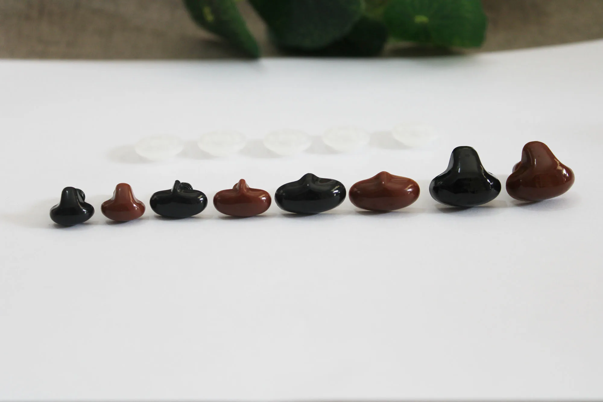 

40pcs/lot 12x10mm/16x10mm/20x11mm/20x17mm new arrvial plush toy animal safety nose + washer--size & color option