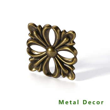 Traditionele Land Stijl Metalen Decor Elektronische Plating Zinklegering Antiek Messing Kleur Meubels Frame Been Hoofd Post Decoratie