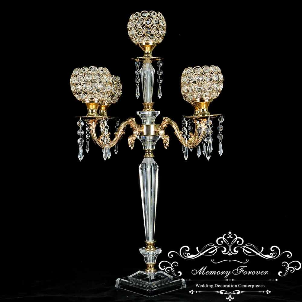

2019 Latest Crystal Wedding Centerpiece Acrylic Gold Candelabra Clear Candle Holder Event Party Table Decoration