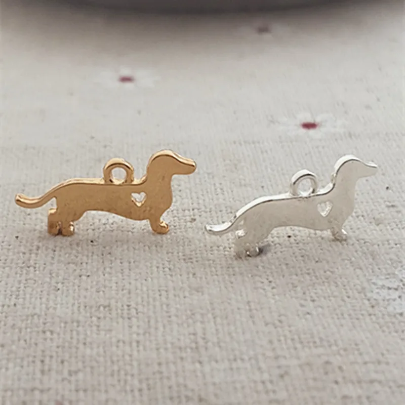 High Quality 10 Pieces/Lot 10mm*20mm Gold Color Polished Double -sided Cute Dachshund Charm Pet dog Charms Pendant