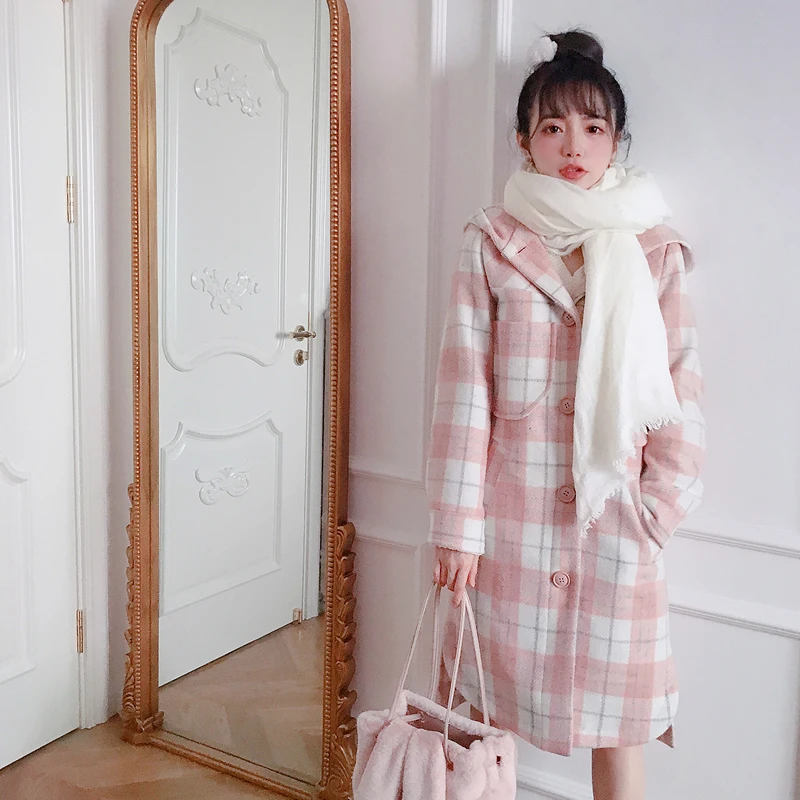 Princess sweet lolita coat Bobon21 Japanese girl's sweet pink lattice Warm and plush wool hooded long fashion coat C1680