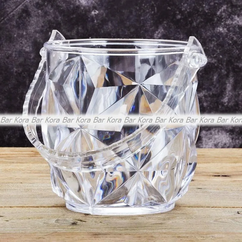 

Novelty transparent plastic Acrylic ice bucket big outdoor crystal beer ice bucket with handle