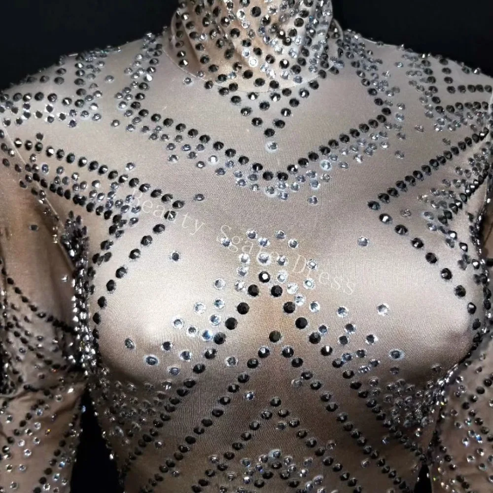 Monos brillantes de piernas grandes para mujer, traje Sexy de diamantes de imitación, actuación en escenario, celebración de cumpleaños, ropa de disfraz de cantante lujosa