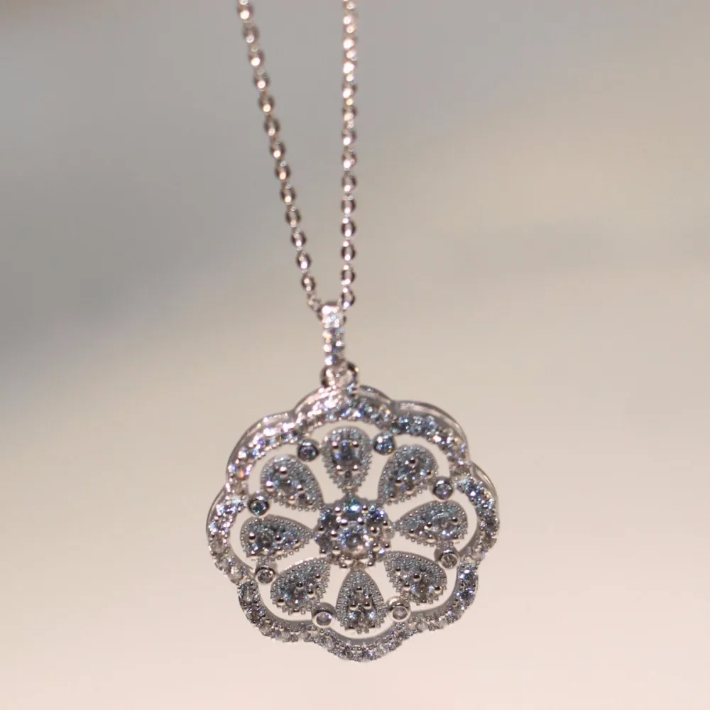 New Arrival Cool Flower Pendant  Luxury Jewelry 925 Silver Fill Full Pave AAA Cubic Zirconia Micro CZ Lucky Necklace for Women
