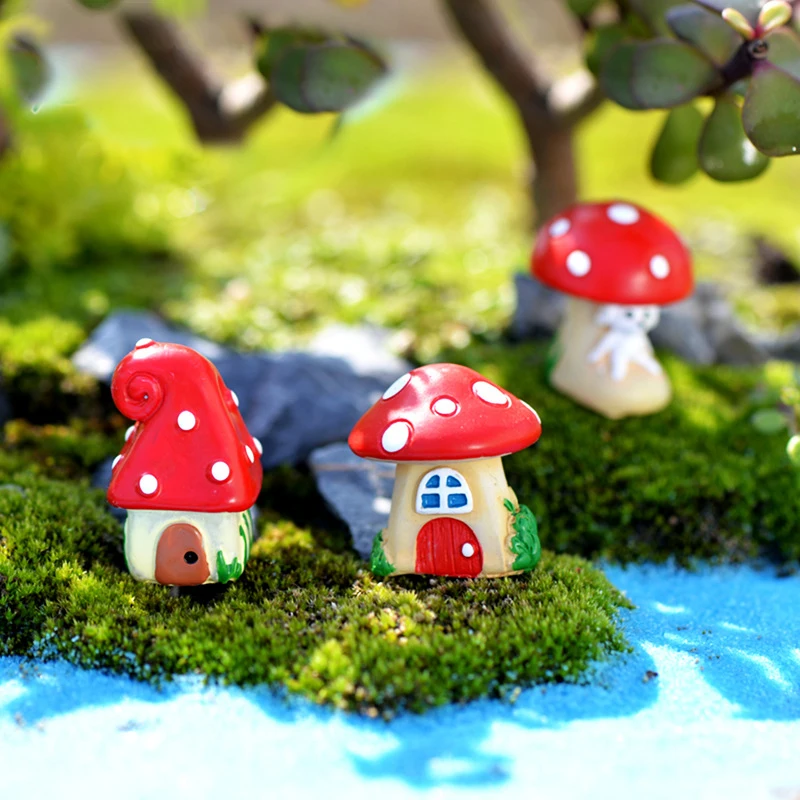 Mushroom House Village Figure Decorative Fairy Garden Cartoon Building Statue Bonsai Miniature Moss Ornaments Resin Craft Toys